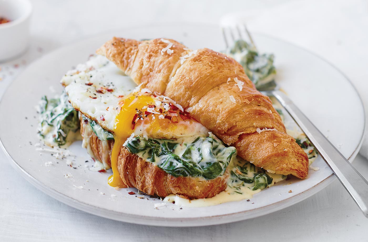Creamy spinach and Parmesan croissant recipe