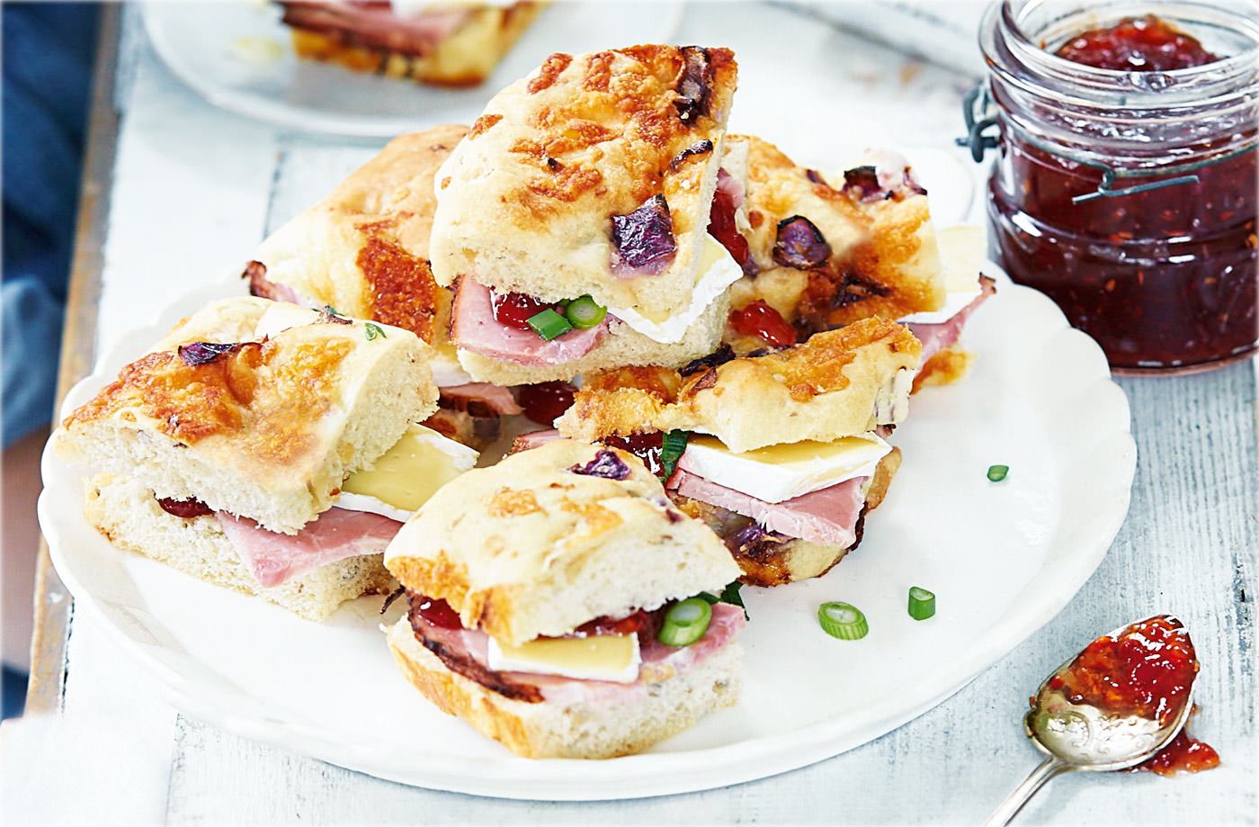 Brie, ham and chilli jam focaccia squares recipe