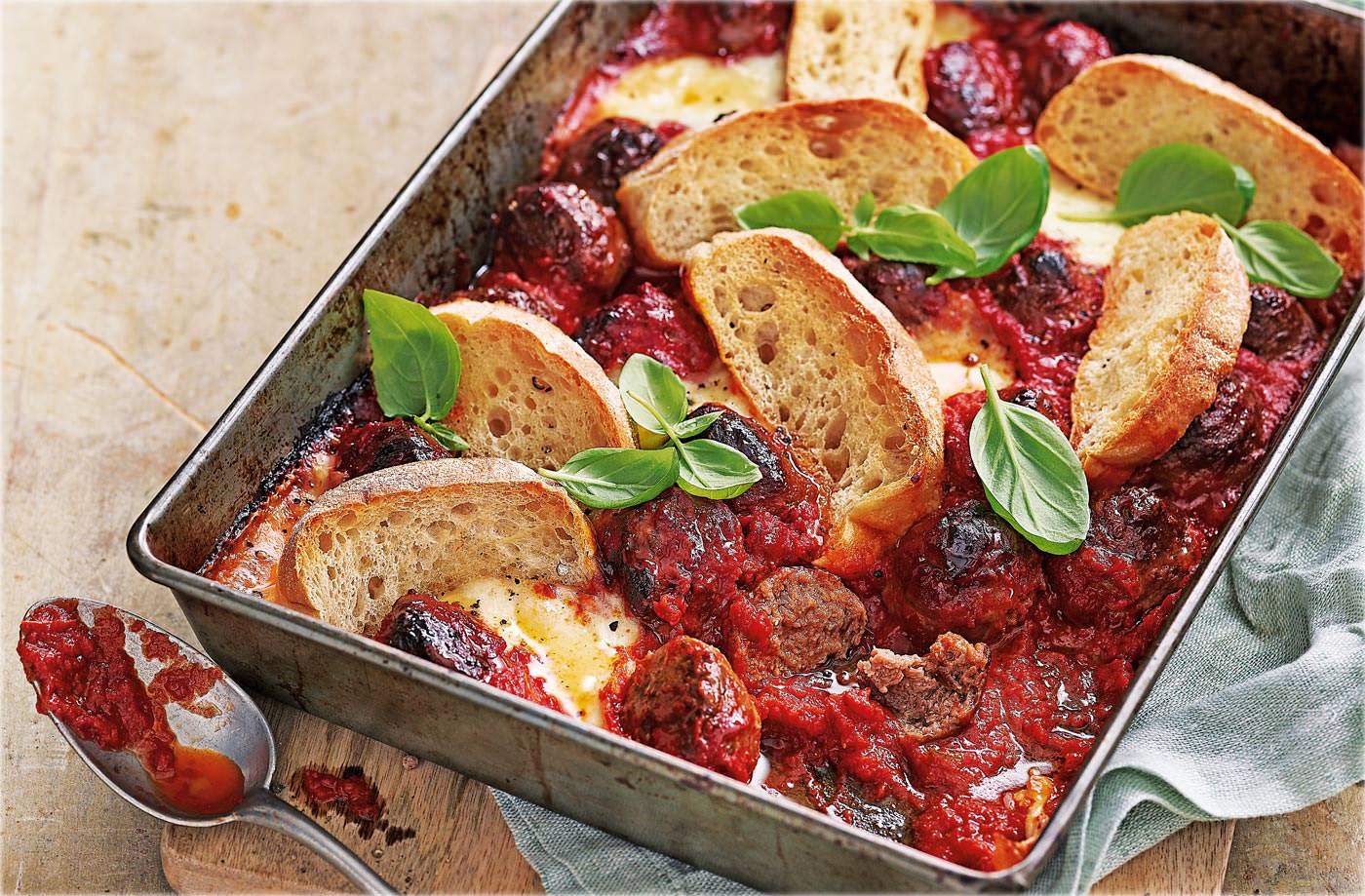 Upside down pizza traybake recipe