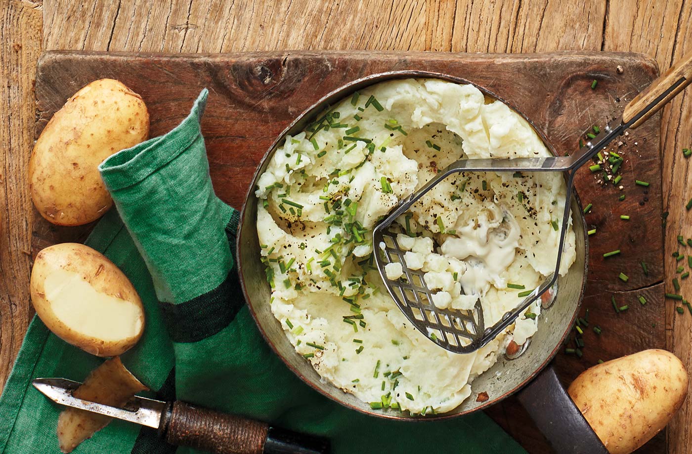 Soured cream and chive mashed potatoes recipe