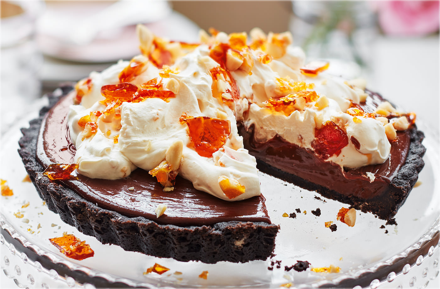 Chocolate mousse pie with praline cream recipe