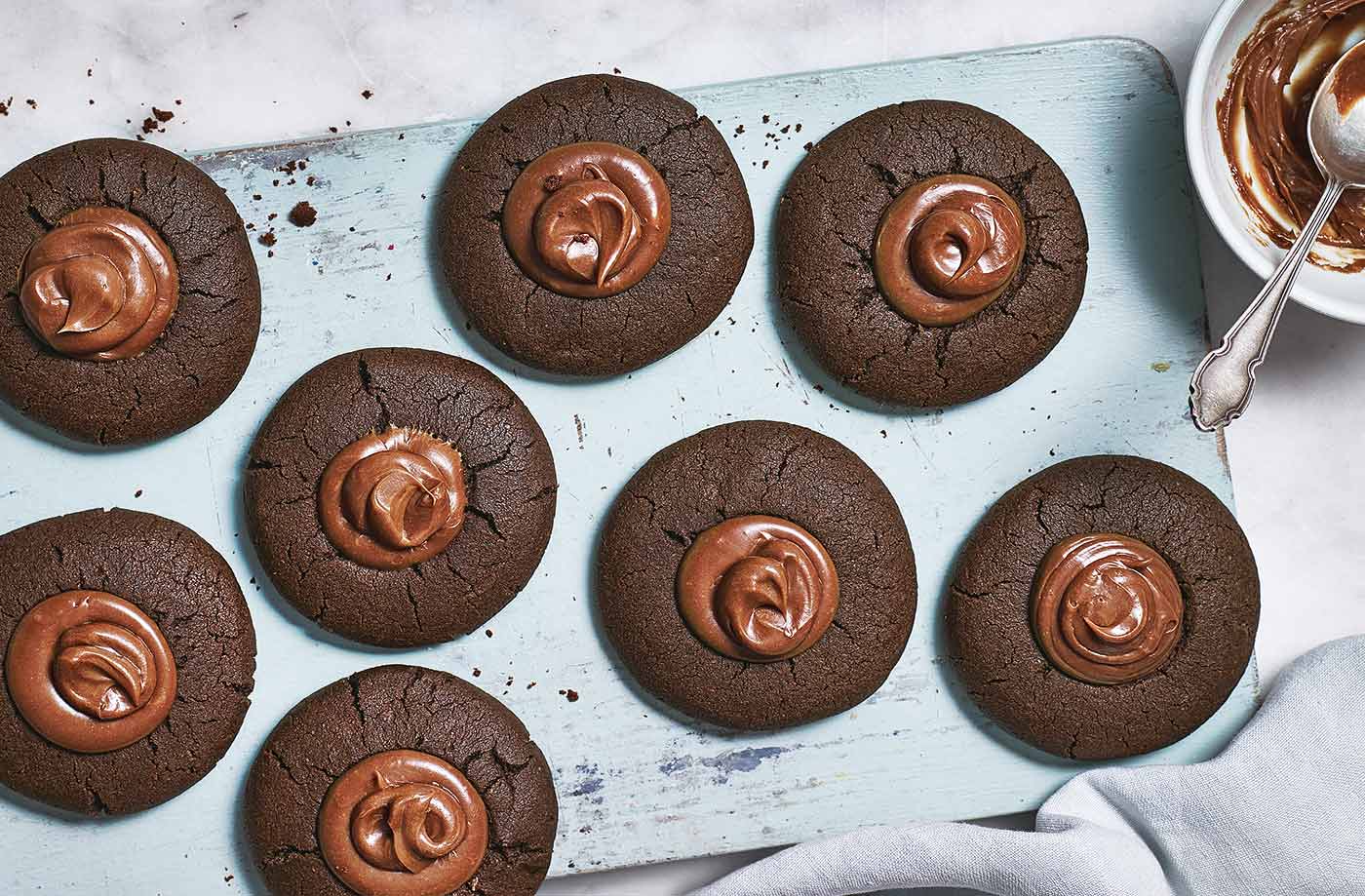 Peanut butter and chocolate thumbprint cookies recipe