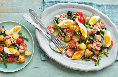 Horseradish sauce is not just for serving alongside roast beef on a Sunday! Use it in this peppery horseradish dressing, perfect for cutting through the rich tuna, crispy roasted potatoes and soft boiled eggs in this updated nicoise salad.