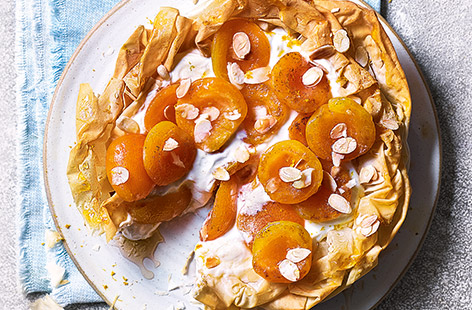 This fruity dessert has been given a lighter makeover with a no-fuss creamy yogurt filling and easy crunchy filo pastry base, so you can certainly treat yourself to an extra slice.