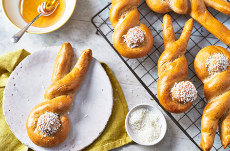 Give your Easter celebrations a new twist with these fun, bunny-shaped bread rolls. Made with a simple white bread dough, you and the kids can have fun twisting and shaping it into cute bunny shapes