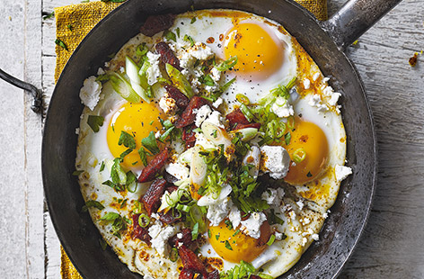 No brunch would be complete without sunny, golden eggs, and this colourful one-pan egg recipe is really quick and easy to make