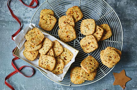 If you're struggling to think of gift ideas for friends and family, these spicy shortbreads make the perfect present for any cheese lover