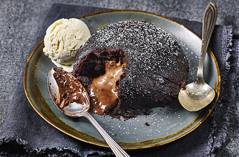 For a last minute dinner party dessert or a super easy treat to satisfy those chocolate cravings, try this speedy lava cake that's simply made in the microwave