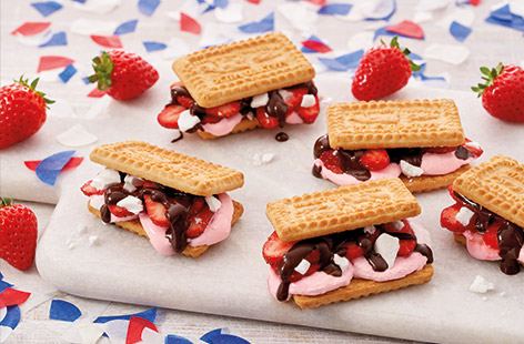 Bring together two classic desserts with this moreish summer mash-up. The ultimate American summer snack, s'mores, combines with traditional British Eton mess for an irresistible treat.