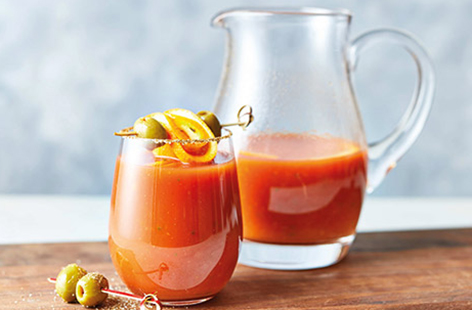 Bring the flavours of a classic holiday drink into your own kitchen with this spicy alcohol-free twist on a classic Spanish sangria. Cool and refreshing, with an added touch of chilli heat, this is the perfect summer party drink. 