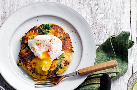This classic British brunch dish makes for a delicious dinner idea for two. Root vegetable mash replaces potato, lending extra sweetness and nutty flavour to the bubble and squeak patties which are topped with perfectly poached eggs