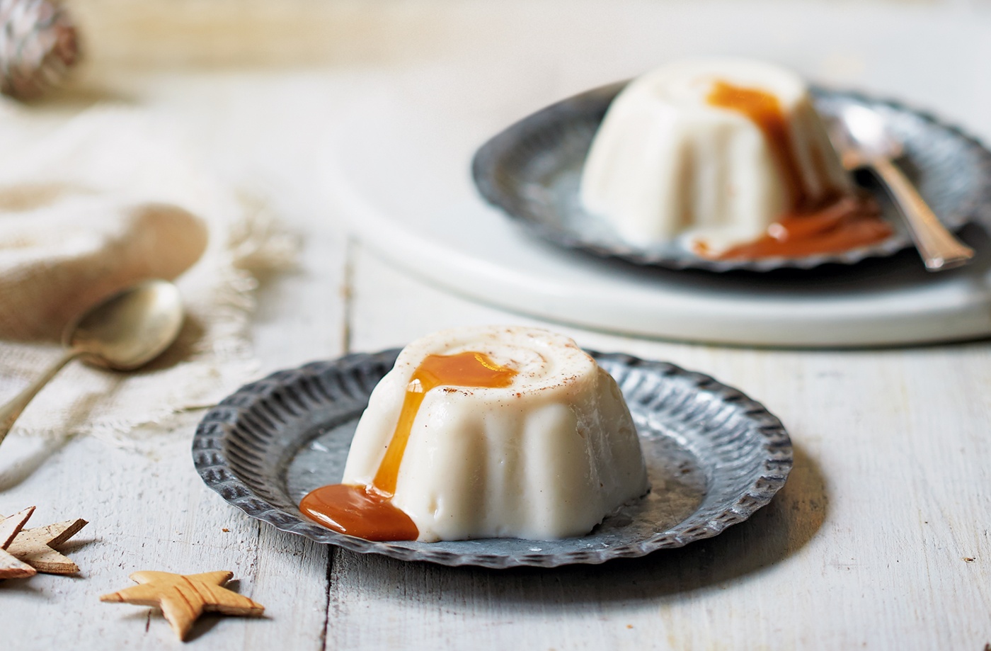 Coconut milk jellies with burnt caramel sauce recipe
