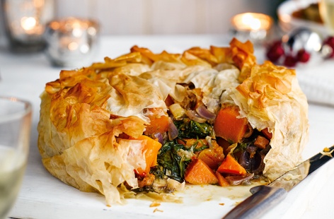The buttery filo pastry of this vegetarian main crisps up beautifully, encasing sweetly-nutty and earthy vegetables, fragrant spices and the luxuriously creamy tang of Stilton cheese.