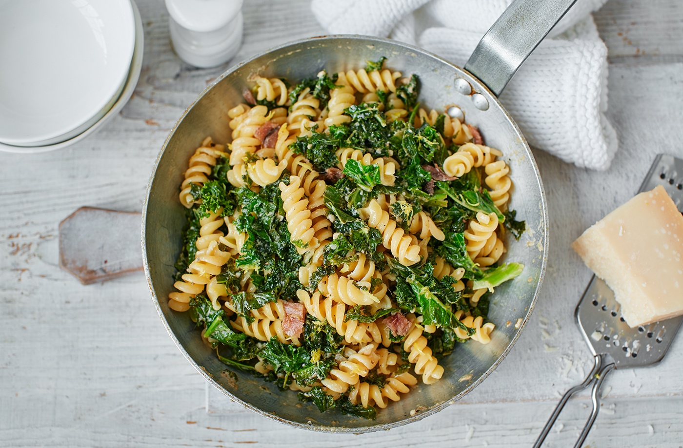 Kale, anchovy and lemon pasta recipe