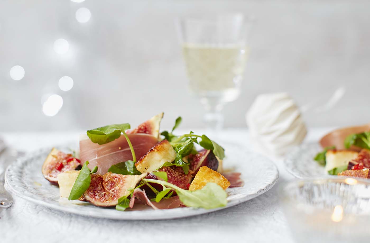 Serrano ham, halloumi and fig salad recipe