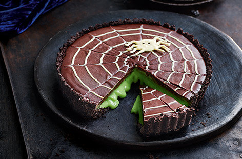 Make this chocolate slime tart with a gooey green custard filling for Halloween this year and surprise everyone when you slice it open