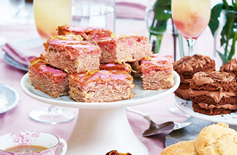  With pastel pink icing, these raspberry and lemon drizzle bars make a lovely addition to an afternoon tea.  You can also pack the bars into a pretty box for a lovely homemade gift.