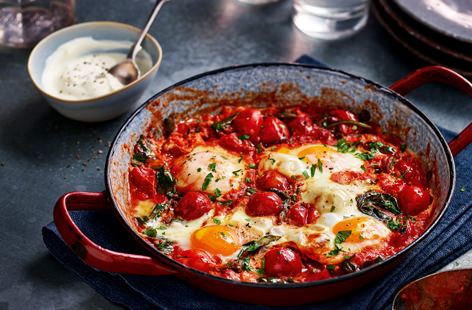 ‘Frankie’ and her boyfriend ‘Sam’, from our story, love a night out. But the best bit for ‘Sam’ is always chilling out back at home with a large helping of ‘Frankie’s’ Mediterranean baked eggs – a great late night breakfast and the ultimate comfort food