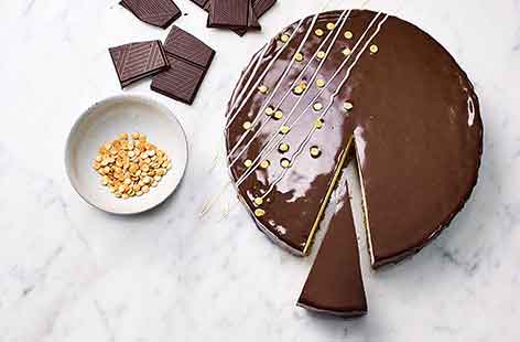 Mirror-glaze, the cake-decorating trend of the moment, is a showstopping way to finish a cheesecake or butter-cream coated sponge cake.