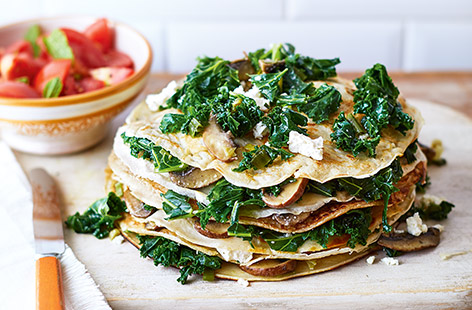 Start your morning right with this yummy savoury pancake recipe. Loaded with delicious kale, juicy mushrooms and creamy feta cheese, these light and fluffy pancakes will give you that much-needed boost of energy. Simply heaven!