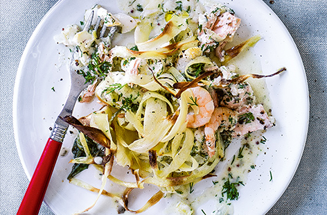 Cheat's white sauce