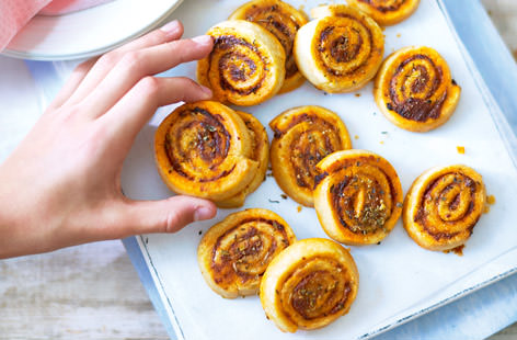 Keep your little bakers busy in the kitchen with these delicious pizza pinwheels. Not only does this recipe for kids teach classic baking skills, but it also results in a delicious, healthy snack, which they're sure to love eating