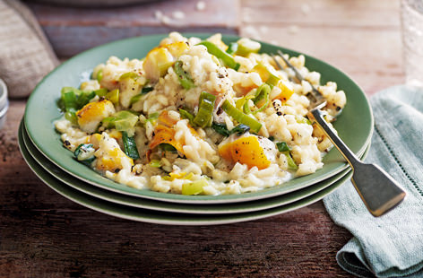 Smoky, flaked haddock fillets work wonders in this creamy leek risotto. This recipe makes an easy, nutritious midweek supper that also packs up as a delicious lunch for the next day. 