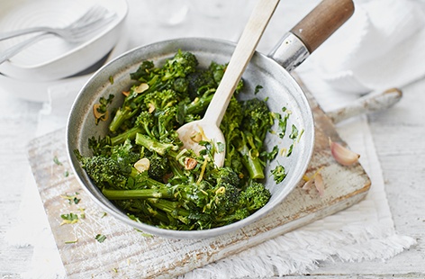 Try this quick and easy vegetarian recipe for a stunning, seasonal Easter side dish