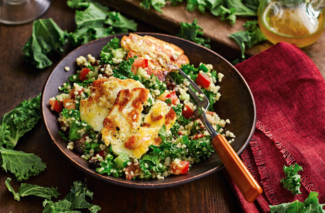 Adding a handful of peppery kale to a classic tabbouleh and topping with slices of halloumi, will turn an already tasty dish into one that’s bursting full of delicious new flavours.