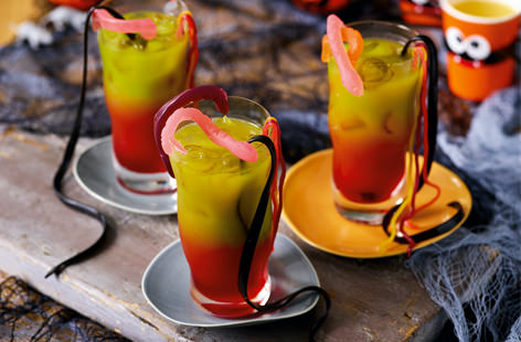 Dare to drink this spooky punch filled with scary snakes? The kids will love this horrifyingly good Halloween drink.
