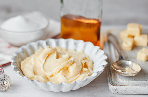 Perfect for dolloping over mince pies and Christmas puddings, this luxuriously rich blend of butter, sugar and brandy is not only easy to make, but your guests will love that festive homemade touch.