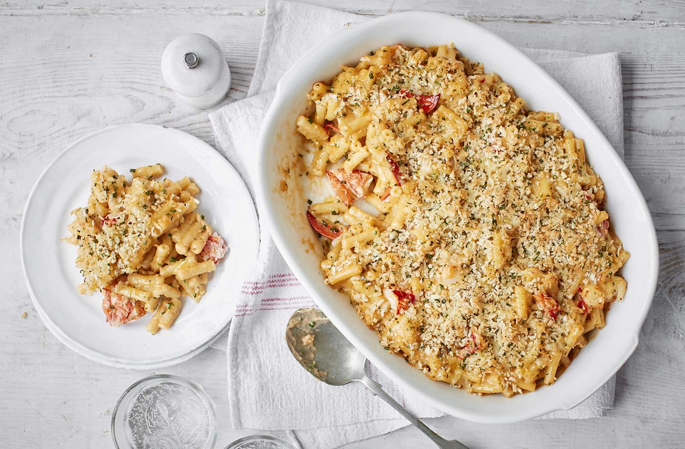 This classic, American comfort food gets an elegant makeover with the addition of lobster. It’s so warming and delicious, perfect for any wintery evening.