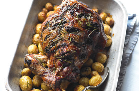 This is a gorgeous alternative way to do your roast lamb. The ginger gives the meat a really lovely kick, while traditional rosemary brings warmth and a slight peppery taste. Mint is also added, bringing freshness. Serve with roasted new potatoes.