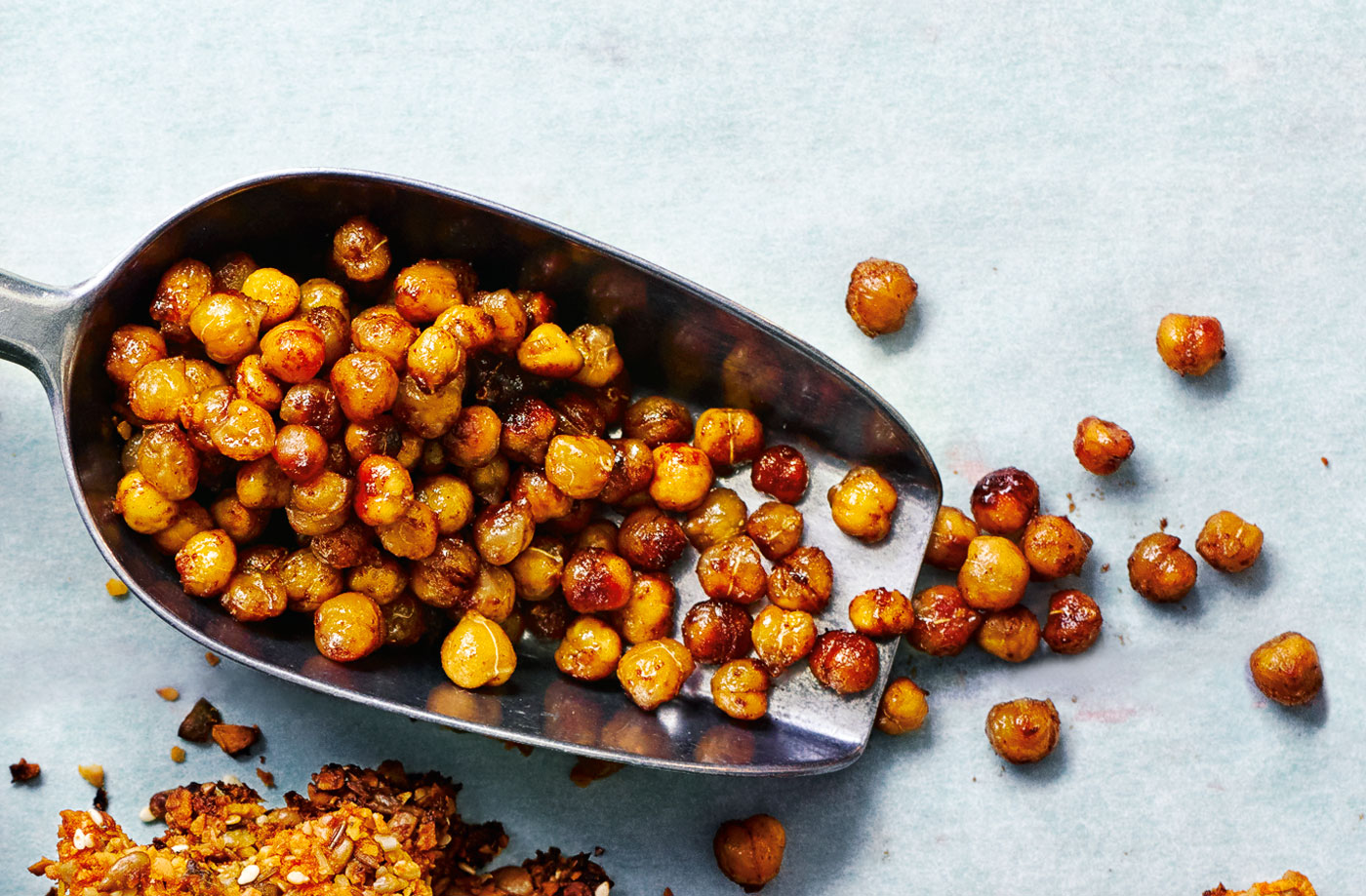 Maple and cinnamon roasted chickpeas recipe