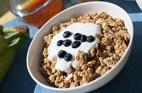 Super berry cinnamon and honey granola recipe