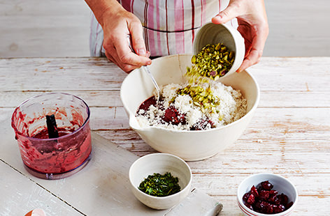 Mix the ingredients