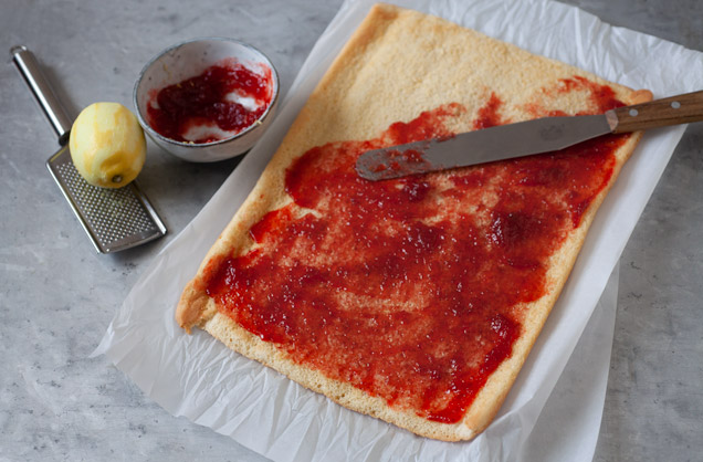 Layer with jam