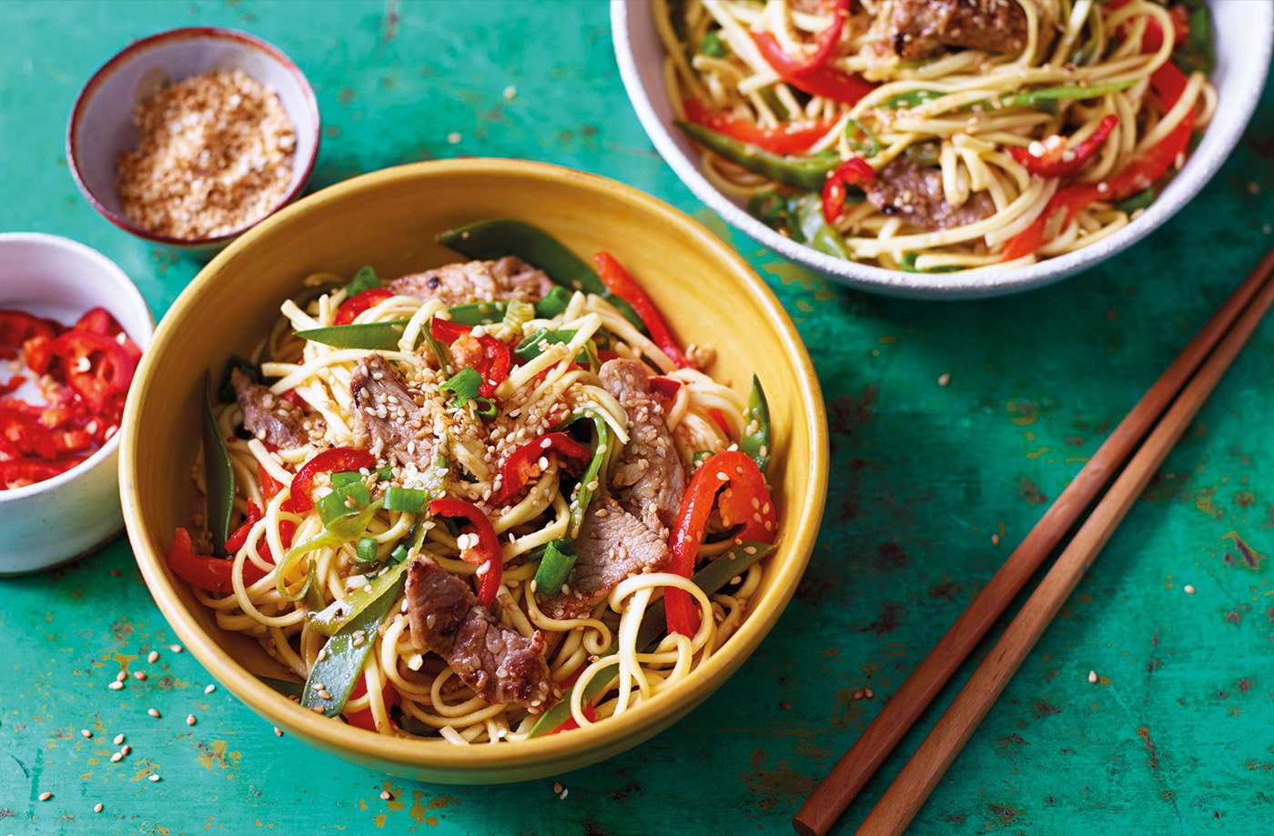Stir-fried pork with noodles recipe