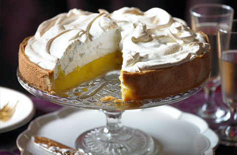 A show-stopping dessert so seriously delicious it might even persuade you to skip the Christmas pudding on the 25th!
