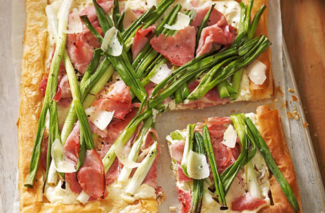 This rustic spring onion and ham tart is light and perfect for packing away in a lunchbox