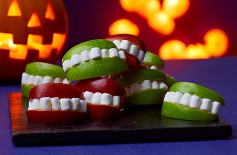 These snarling Halloween troll lips are sure to be a scream at any party