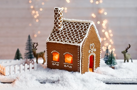 This dainty, pretty Swedish-style gingerbread house is so charming you'll want it to last all season long