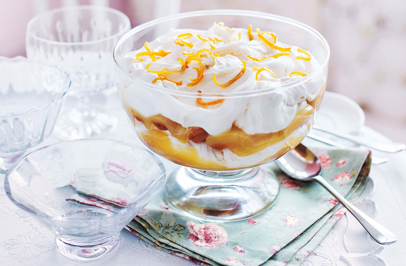 Lemon trifle with limoncello recipe