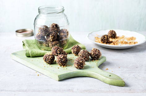 These gorgeous little chocolatey bites are packed full of nutritious superfoods, making them both delicious and nutritious