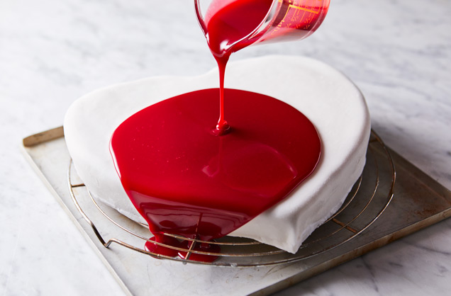 Glaze the cake