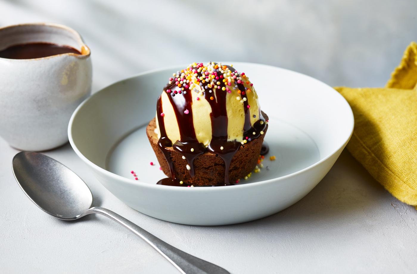 How to make chocolate brownie bowls