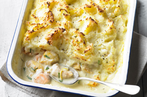 Is there anything more comforting than this classic British dish? Fresh tarragon and lemon really lift the flavour of the tender white fish, while the creamy sauce and buttery mash topping make it a big hit with even fussy eaters. Can be frozen for up to 3 months.
