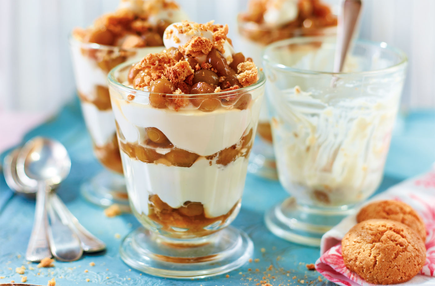 Gooseberry and elderflower fool with amaretti crumbs recipe