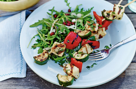 A good few hunks of halloumi are an ideal way to liven up any vegetarian skewer. Paired with blistered and caramelised courgette and red peppers halloumi benefits from a kiss of the grill in this super simple skewer recipe.