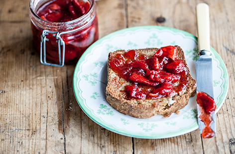 Show your kids where jam and bread come from with this wonderful baking recipe that you can spread over two weekends.